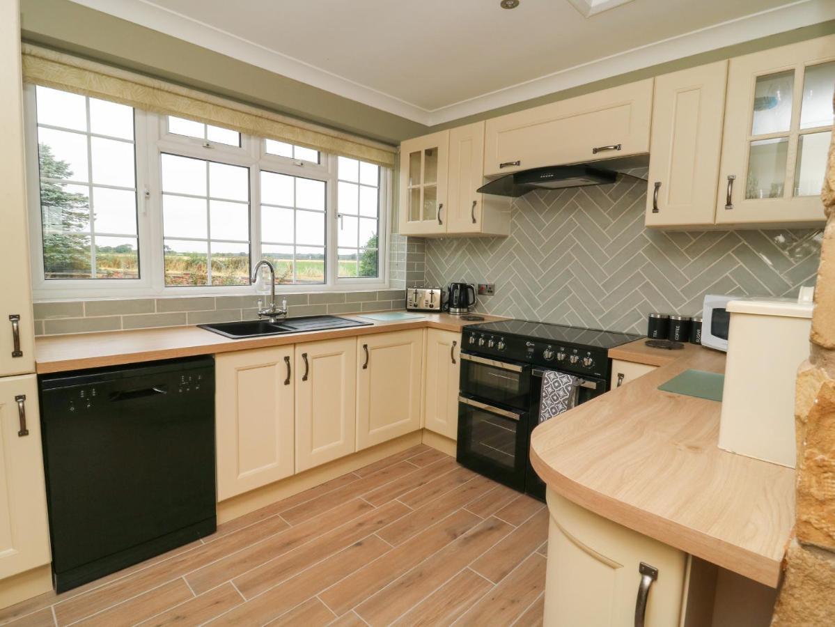 2 Crosslands York Exterior foto